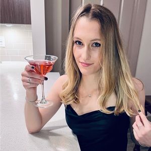 Meet your Posher, Hailey